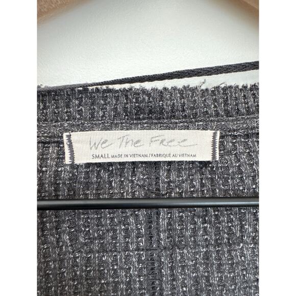 Free People Callisto Pierced Henley Oversized Top in Gray - Small - Picture 3 of 8